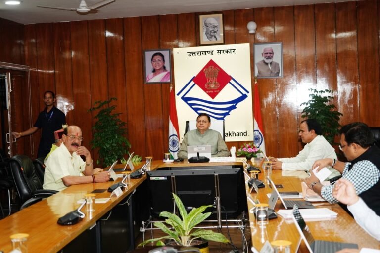 धामी कैबिनेट की बैठक में अहम निर्णय, इन 6 महत्वपूर्ण बिंदुओं पर लगी मुहर..