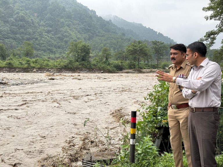 जनपद देहरादून में आई आपदा के कारण विभिन्न स्थानों से यातायात की आवाजाही के लिए डायवर्ट प्लान*