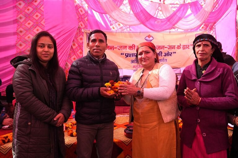 चिल्हाड बहुउद्देशीय शिविरः 1041 से अधिक लाभार्थियों को मिला सेवाओं का लाभ