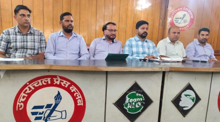 26 साल बाद भी नहीं बनी नीति, बेरोजगार लैब टेक्नोलॉजिस्टों का फूटा गुस्सा; “सरकार जवाब दे – आखिर कब मिलेगा रोजगार?” 19 मई को सचिवालय कूच और अनिश्चितकालीन धरने की चेतावनी